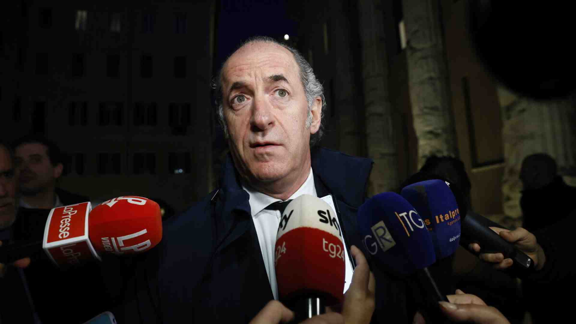 Immagine di “Terzo mandato? Uno specchio per allodole: la Lega vuole Zaia a Bruxelles”. Parla Da Re