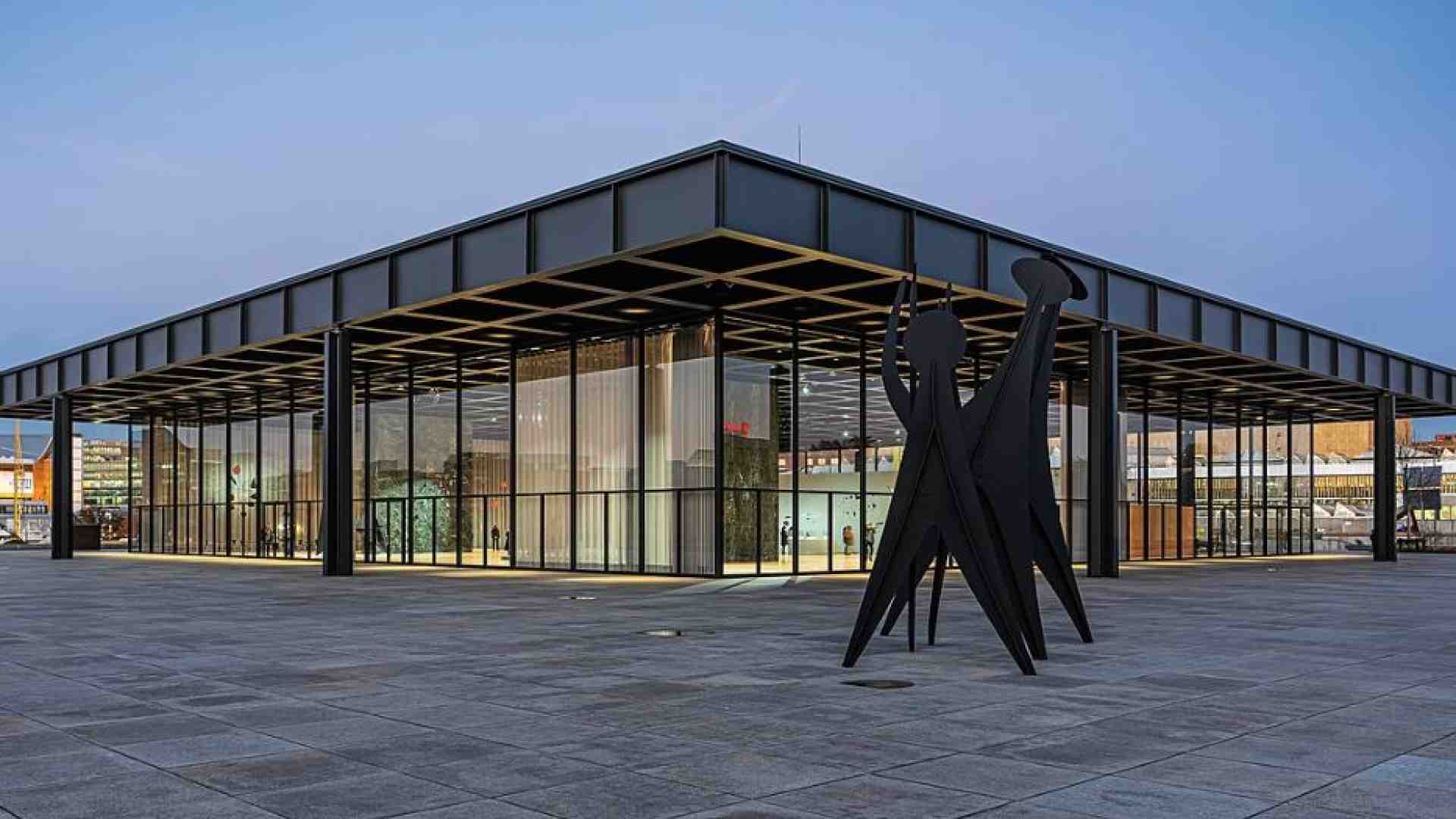 Immagine di Mies van der Rohe a Berlino, classico moderno