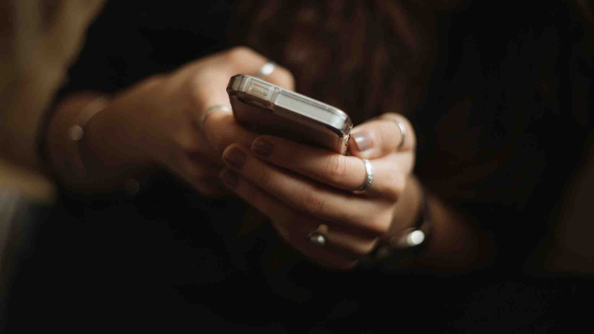 Immagine di La regola della reciprocità non vale mai per i messaggi in chat