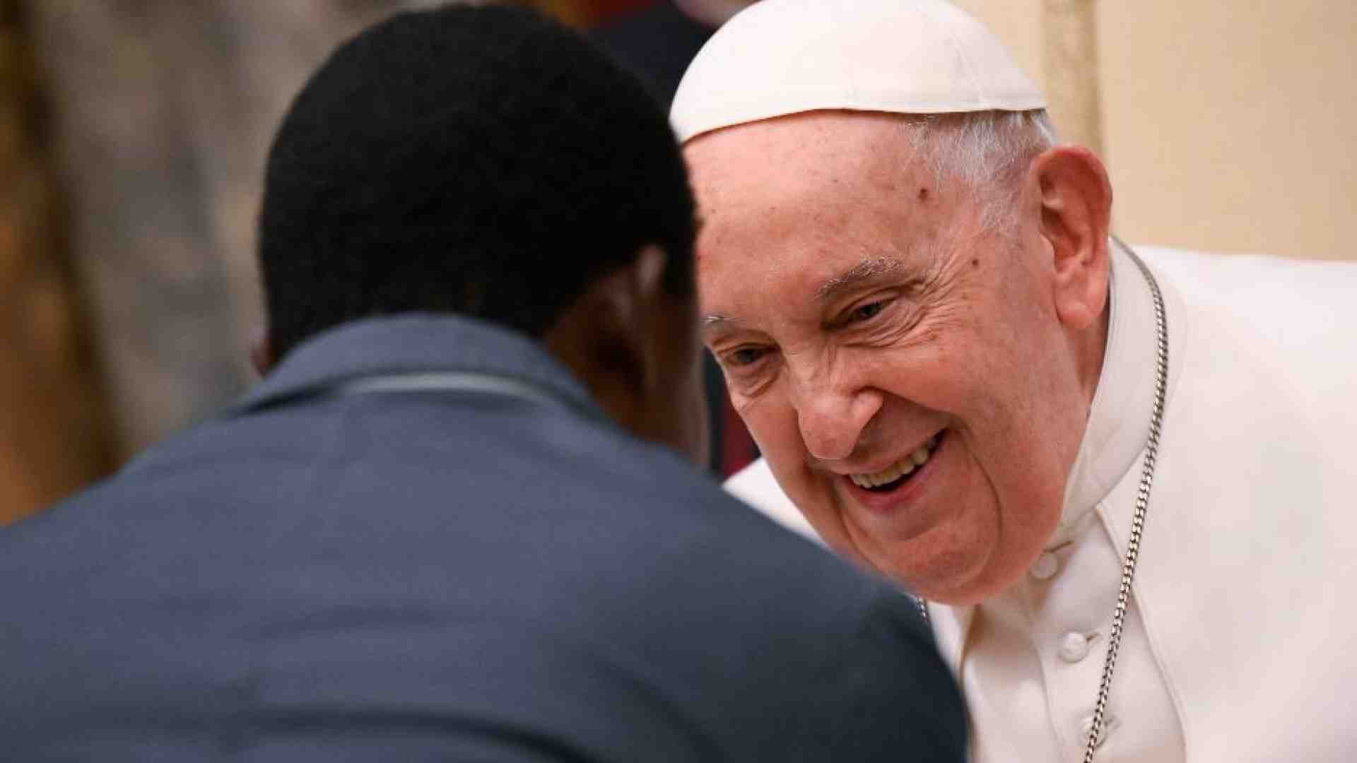 Immagine di Il Papa ai seminaristi di Napoli: «La Chiesa è un cantiere sempre aperto»