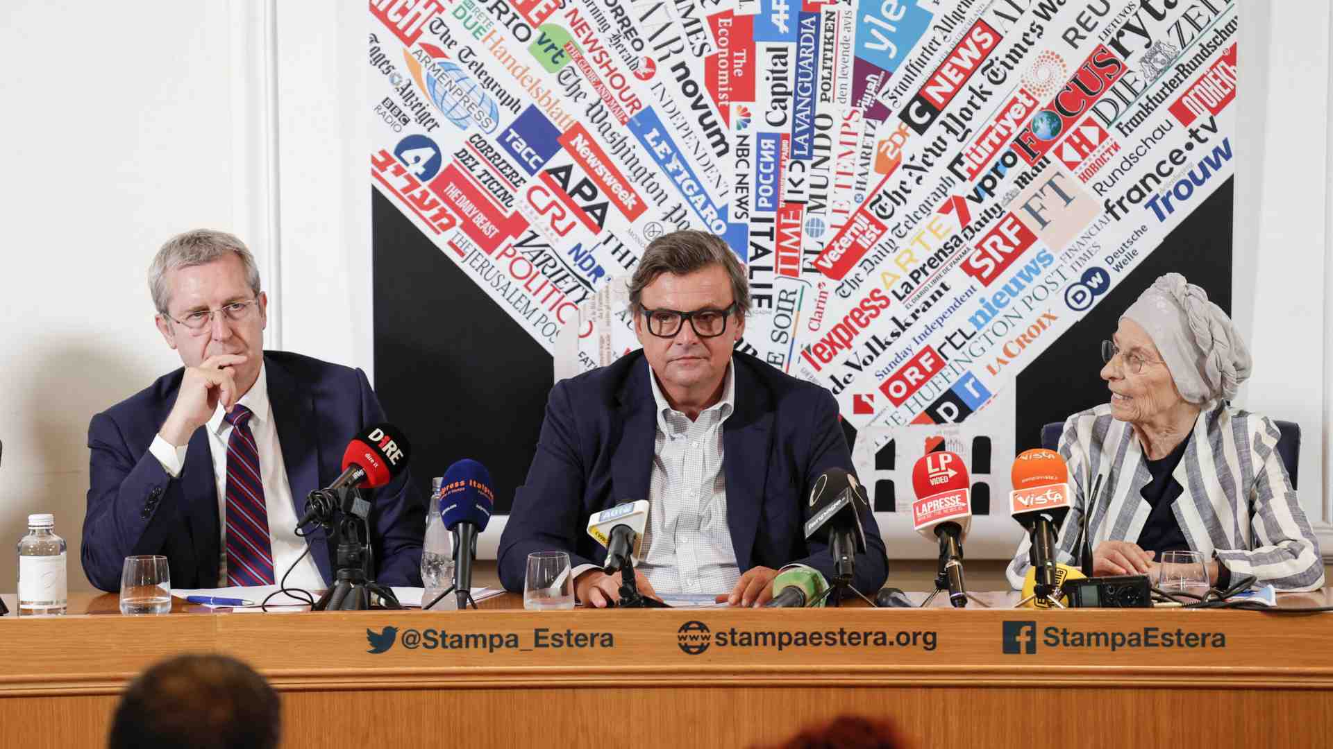 Immagine di A Renzi, Calenda e Bonino serve un pugno nella rosa