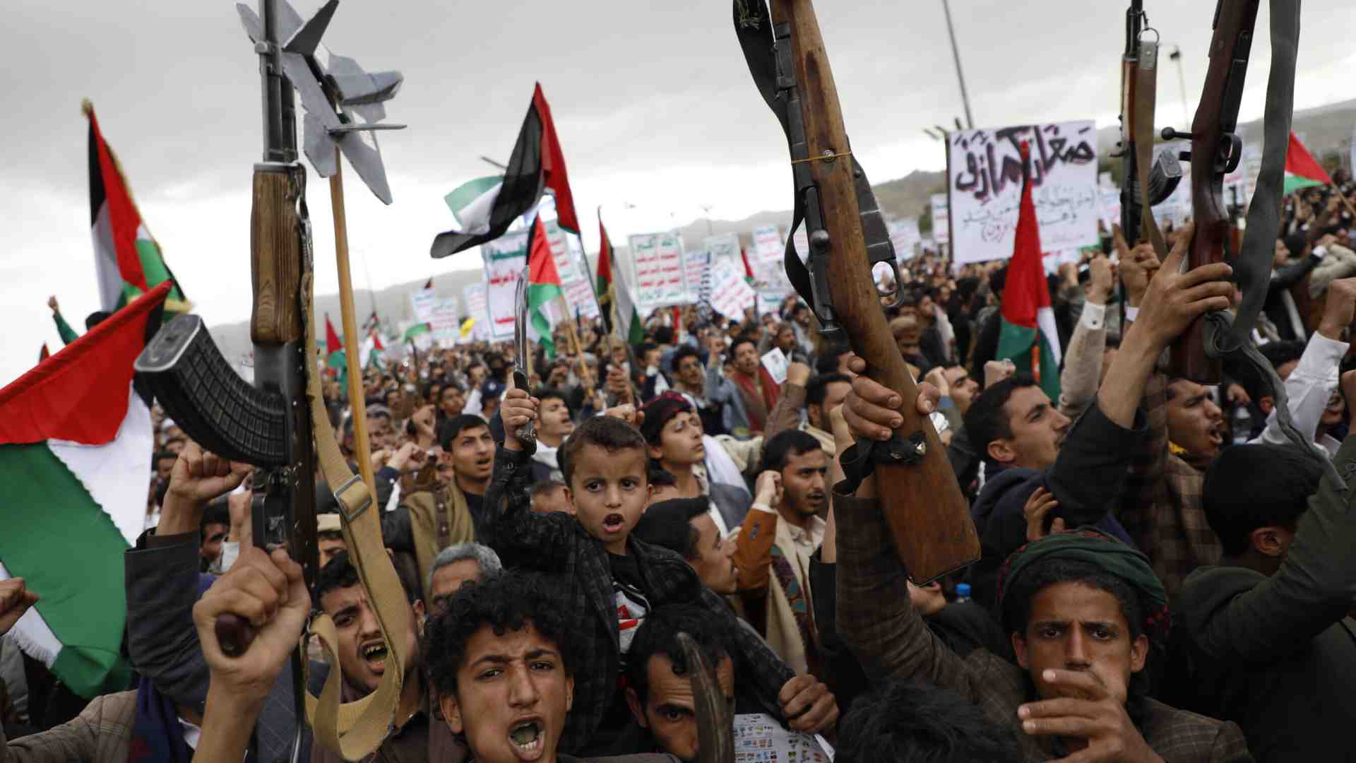 Immagine di Gli attacchi degli houthi sono diminuiti, ma i danni commerciali nel Mar Rosso restano