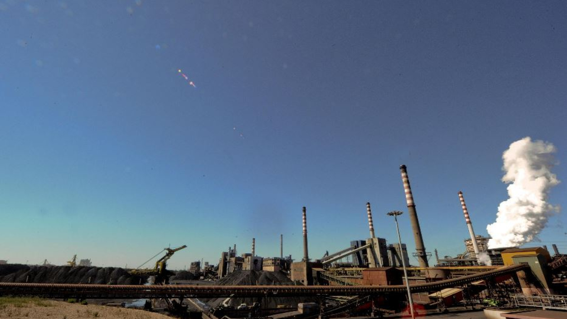 Immagine di Ex Ilva: è scontro tra soci. Oggi incontro tra governo e sindacati