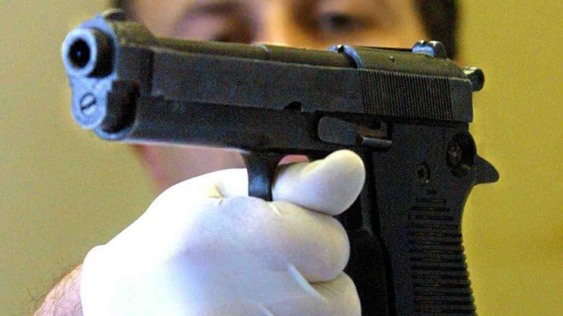 Immagine di Beretta (Opal): «L'arma nel cassetto non rende più sicuri»