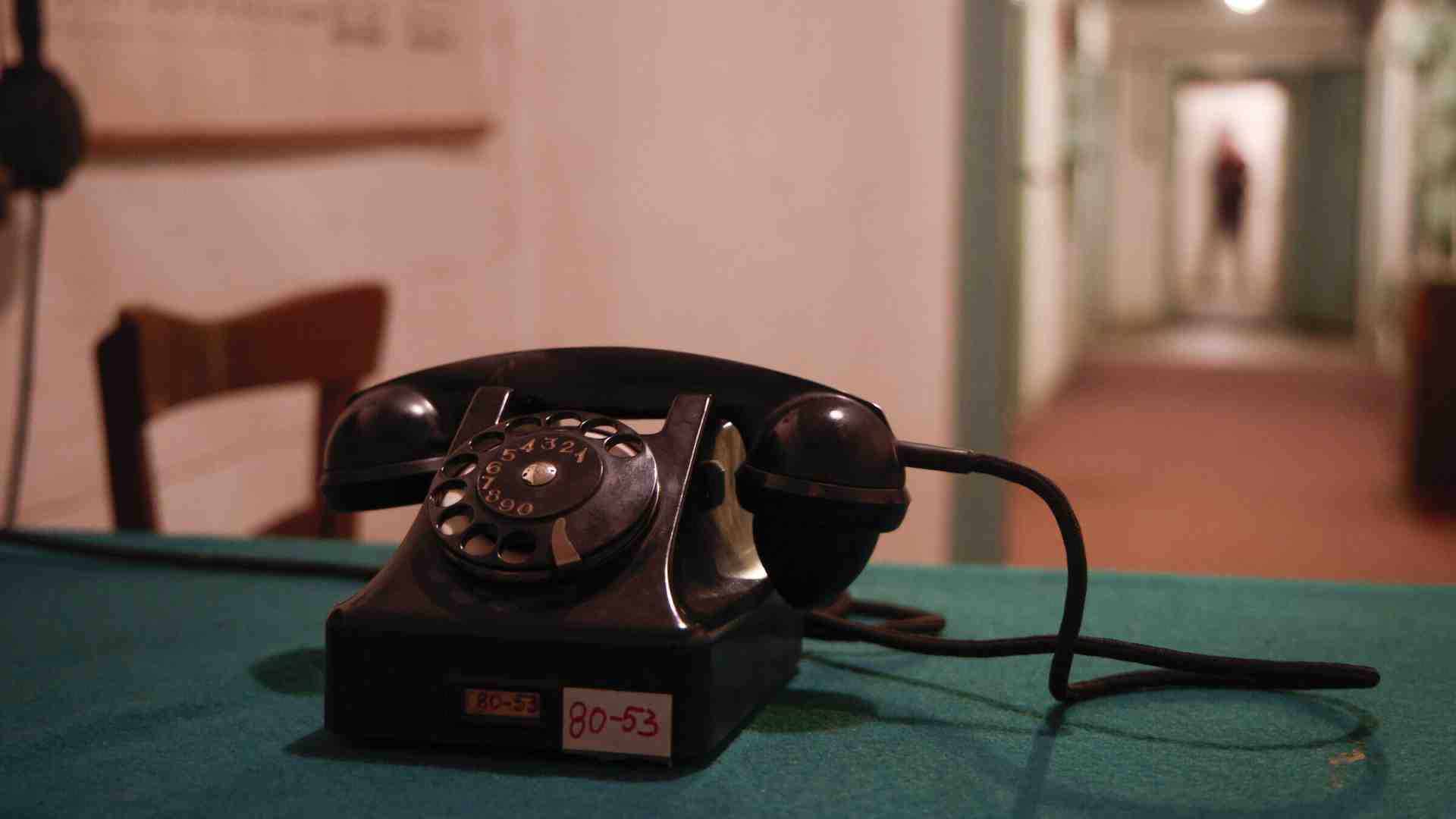 Immagine di Il telefono fisso riconquista i giovani. Qualche consiglio per vivere tutti più felici