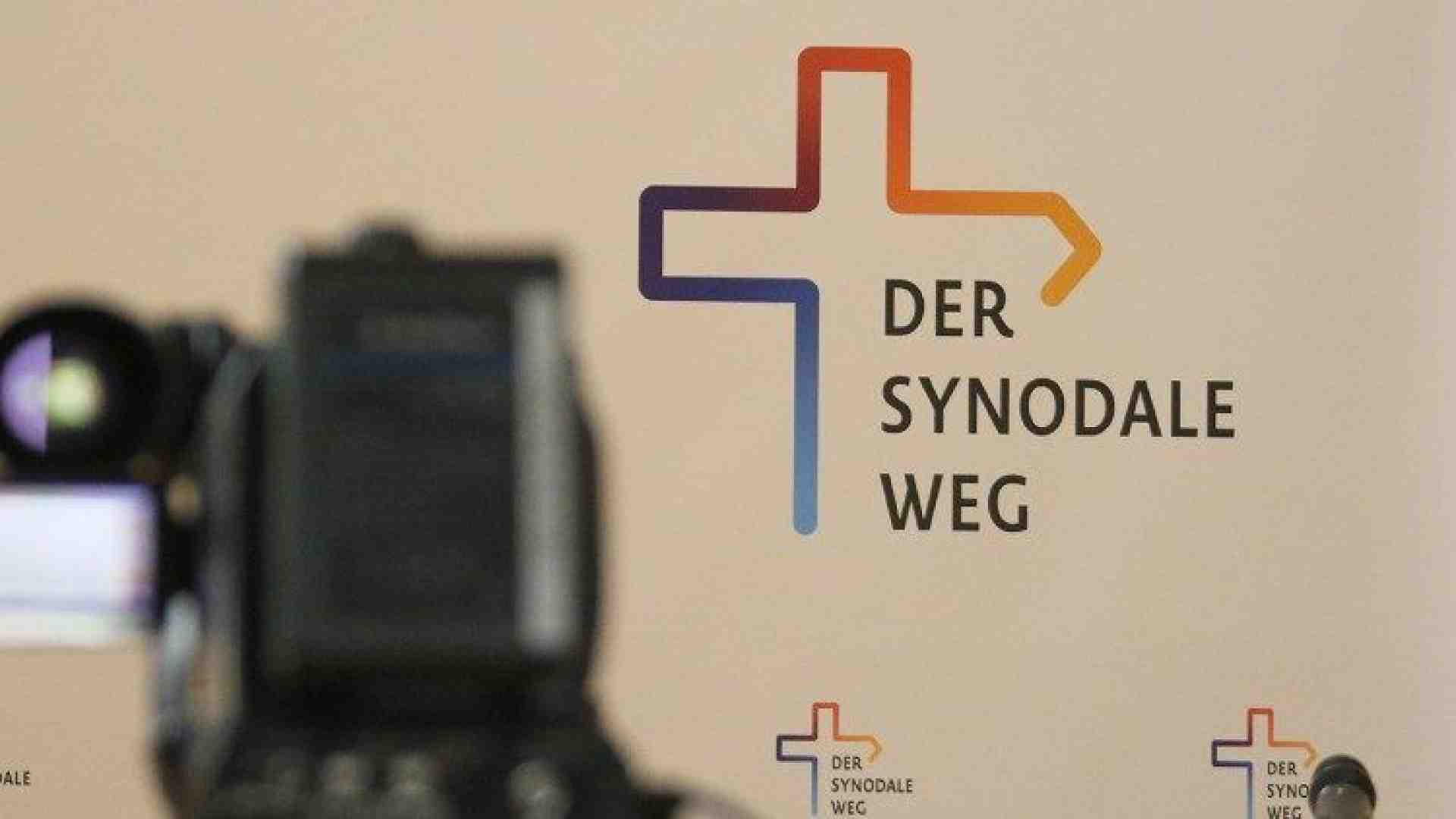 Immagine di Parolin scrive ai vescovi di Germania. Fermato il comitato sinodale
