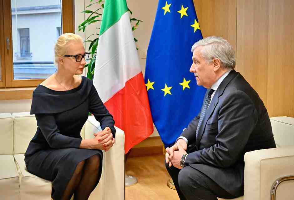 &nbsp;Antonio Tajani con Julia Navalnyna - foto Ansa