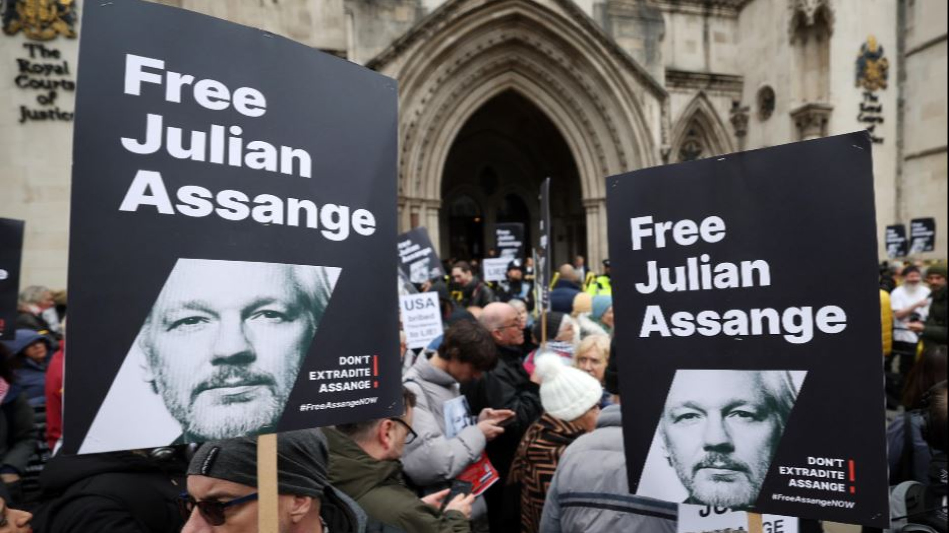 Immagine di La moglie: «In America Assange rischierebbe come Navalny»