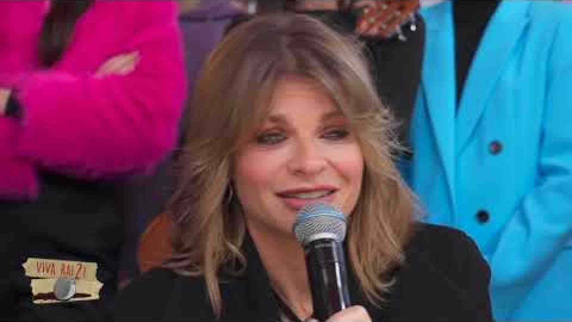 Immagine di Fiorello e Amoroso: «Che belle le canzoni della nostra religione»