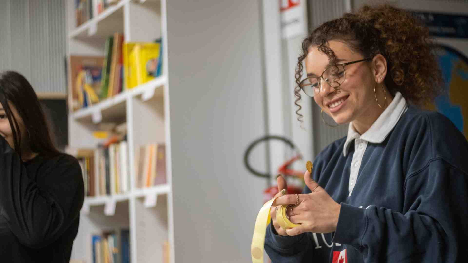 Immagine di E se è una femmina si chiamerà Futura: percorsi educativi per battere i divari