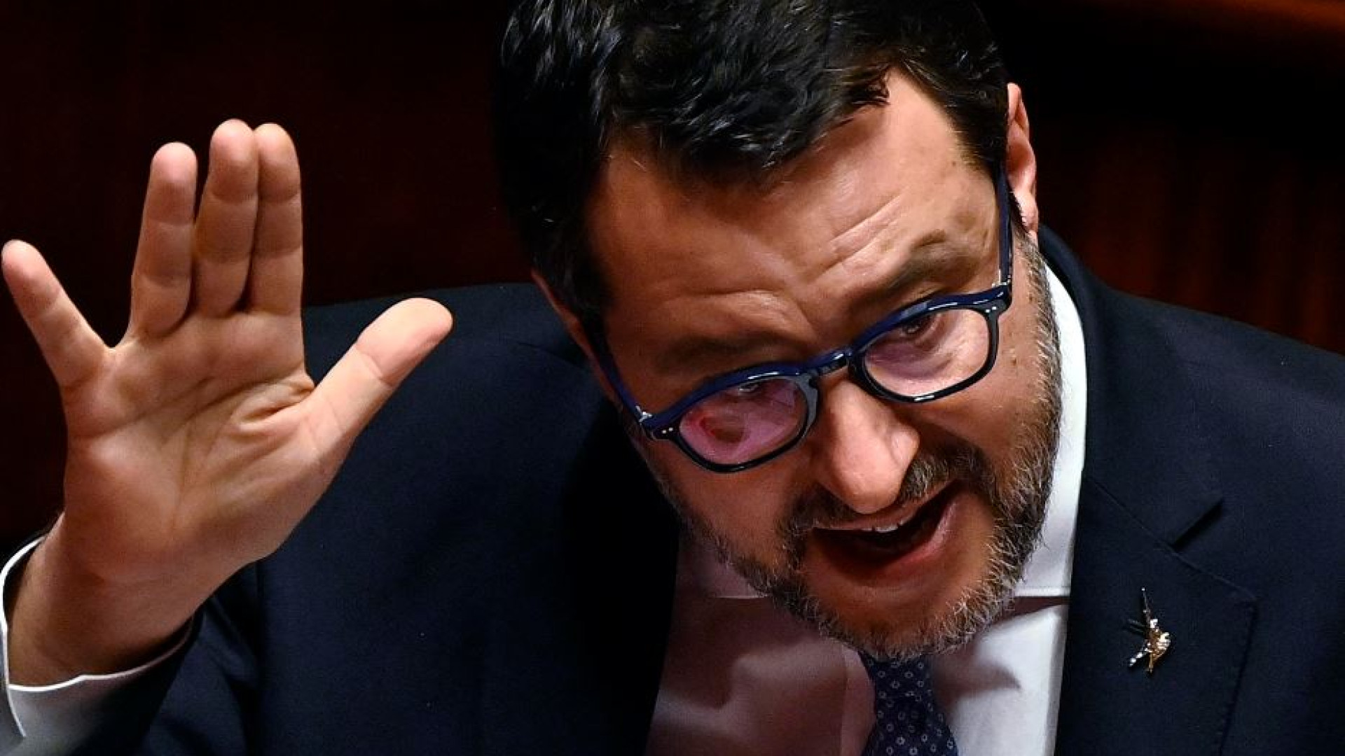 Immagine di Navalny, sospeso e riattivato il profilo X di Yulia. Bufera su Salvini