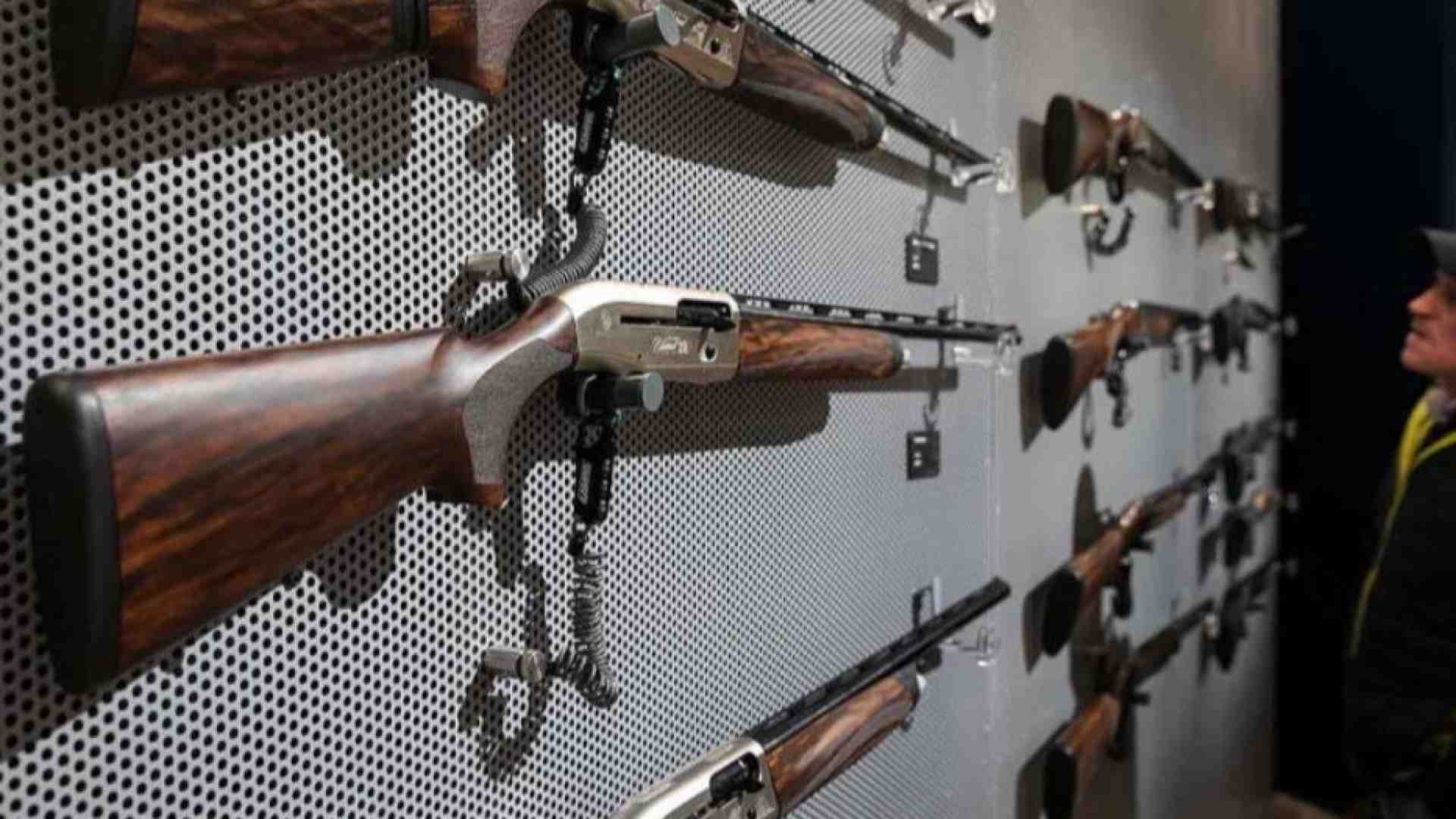 Immagine di Verona, la Fiera abbassa le armi. Patto tra associazioni e giunta comunale