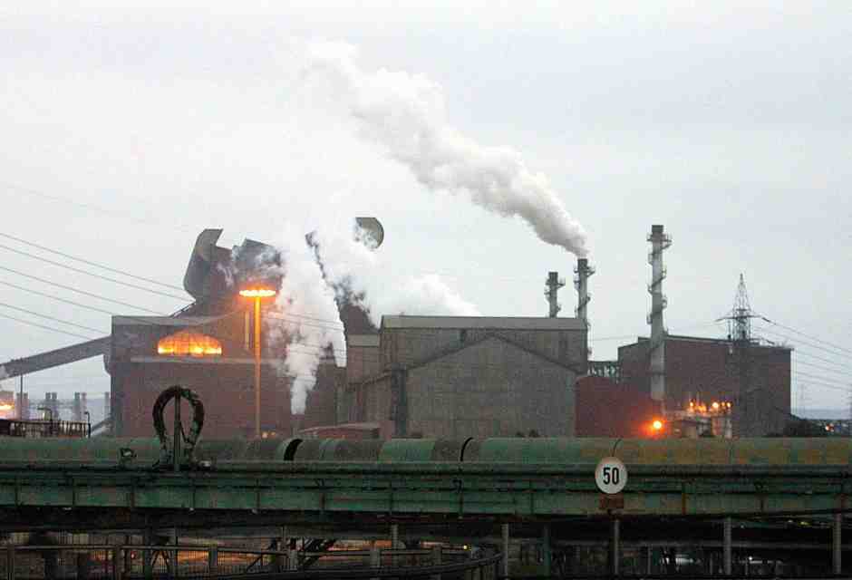 Una foto dall'archivio Ansa dell'ex Ilva di Taranto 