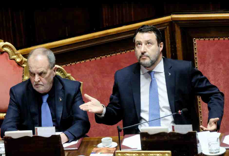 Salvini in Sardegna sente odore di sconfitta. Lui sogna la Toscana e l'Emilia-Romagna