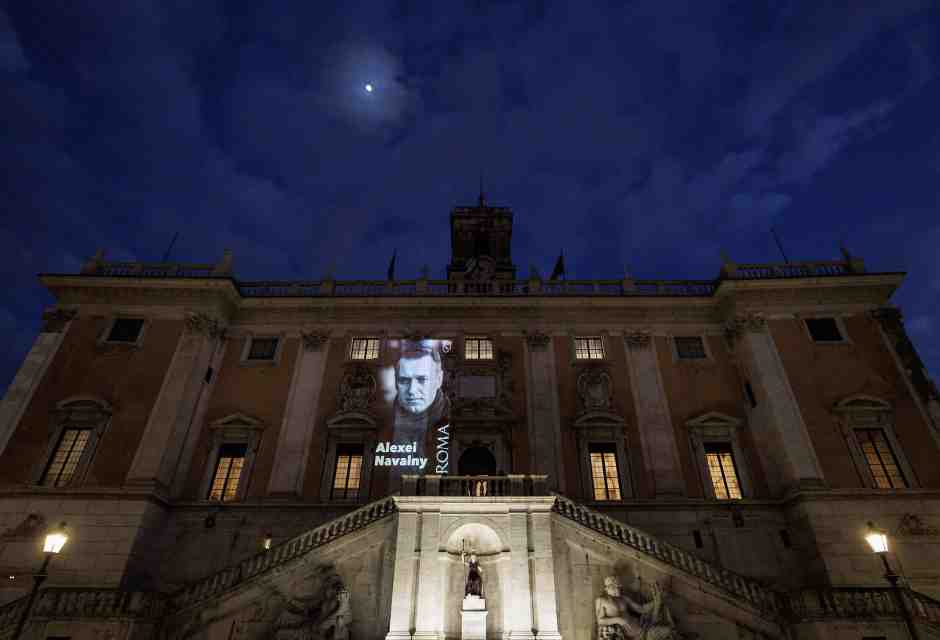 Idea: fare di Roma la capitale dell’anti putinismo. Che aspettiamo?