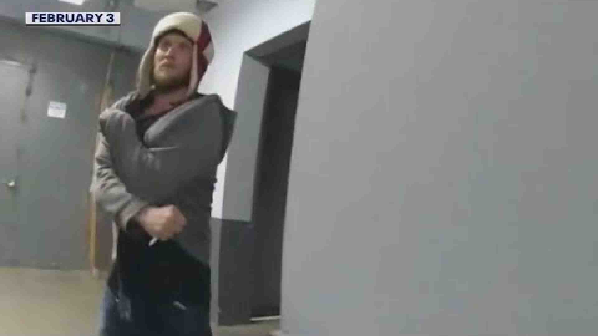 Immagine di A Los Angeles minaccia la polizia con una forchetta di plastica, ucciso
