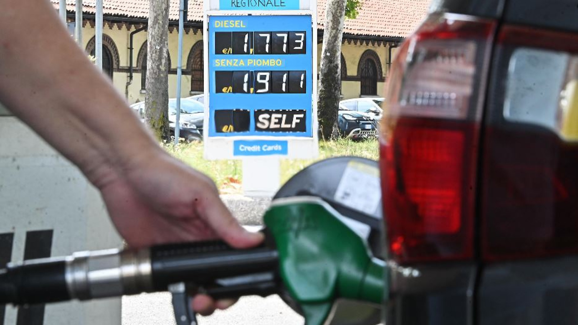 Immagine di Benzina, il Consiglio di Stato boccia i cartelli sul prezzo medio regionale