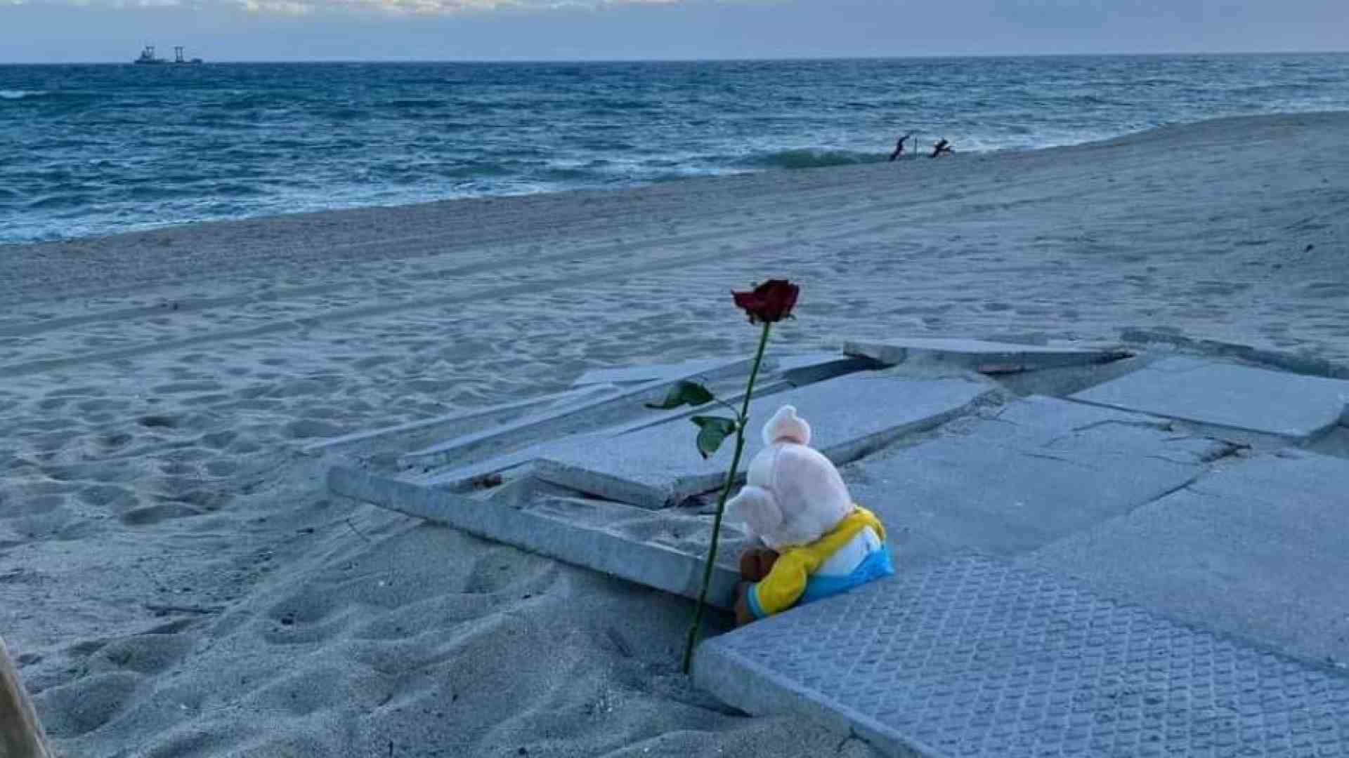 Immagine di Cutro, 26 febbraio: quando il mare divorò sogni e incubi