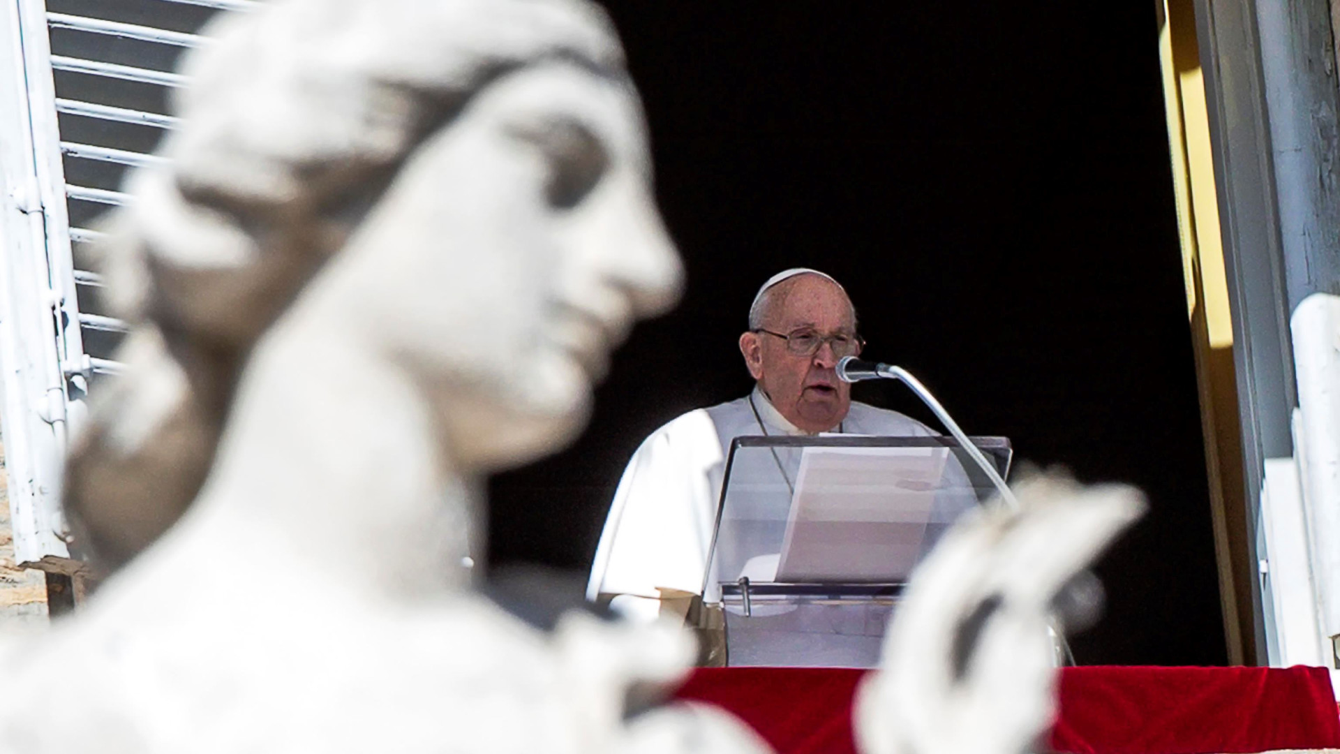 Immagine di Udienze ancora sospese. All'Angelus invocazione di pace per Ucraina e Palestina