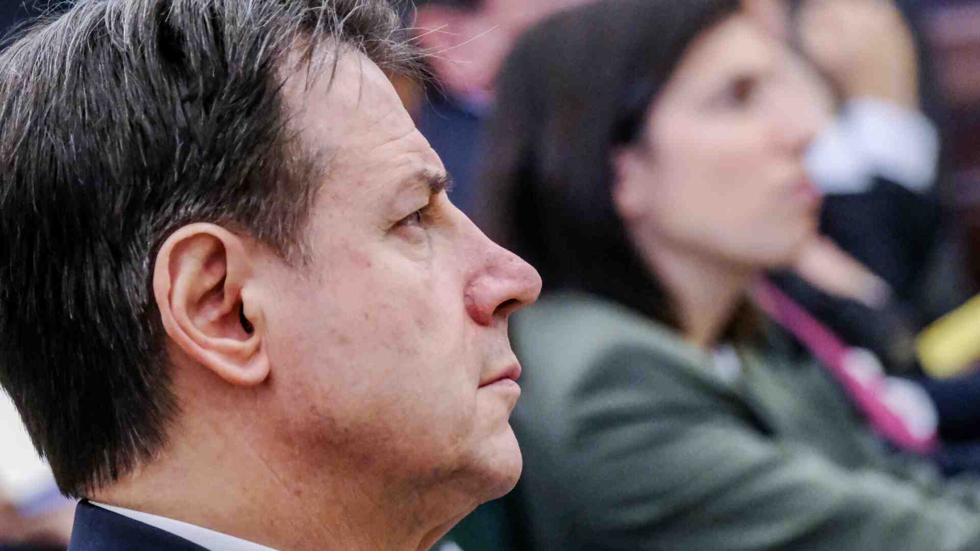 Immagine di Il cannonau di Conte. Si prende la scena e pure la fascia di federatore