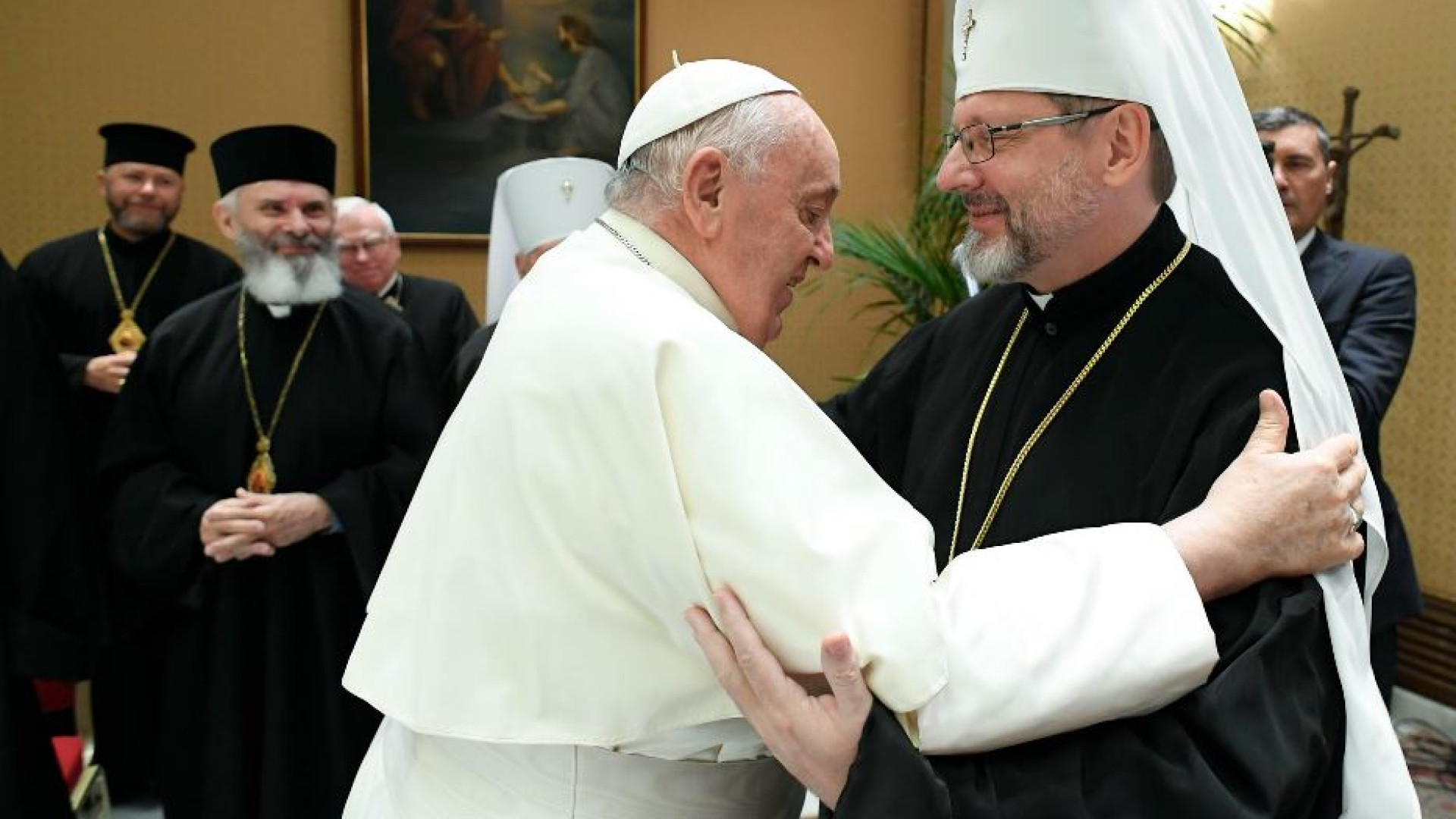 Immagine di I vescovi: «Dal Papa una neutralità positiva che sostiene chi è vittima»