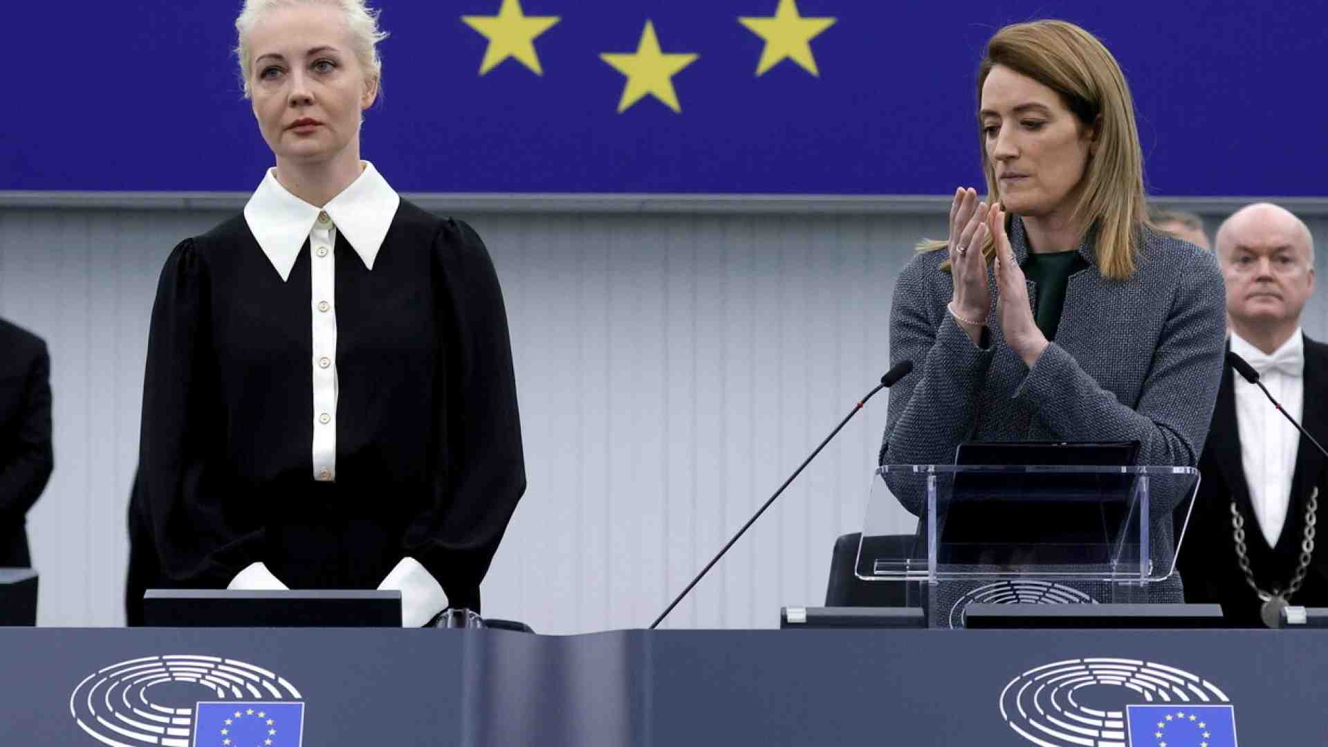 Immagine di Yulia Navalnaya al Parlamento europeo: "Putin è un mafioso sanguinario"