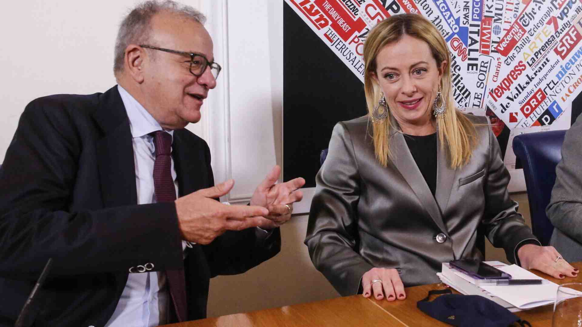Immagine di “Cura i bordi della coalizione”. Il dc storico Rotondi dà un consiglio post-Cagliari a Meloni