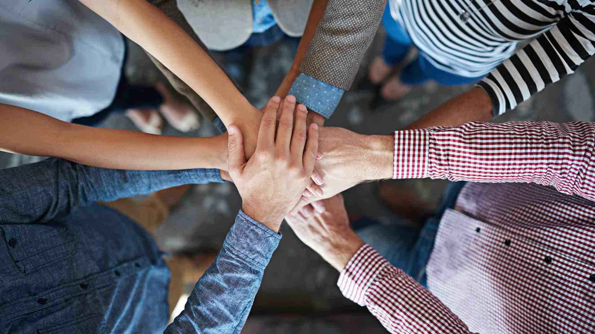 Immagine di Sostenibilità sociale, le aziende si assegnano un ruolo guida