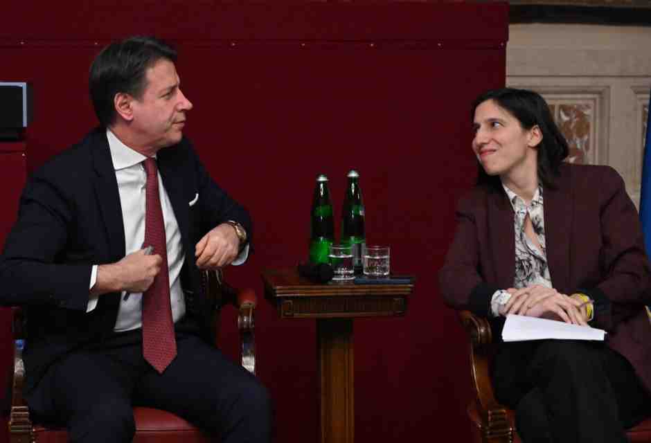 Giuseppe Conte ed Elly Schlein - foto Ansa