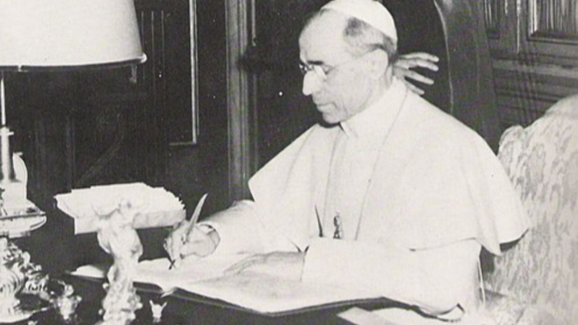 Immagine di La grafologia svela l'anima dei Papi del Novecento