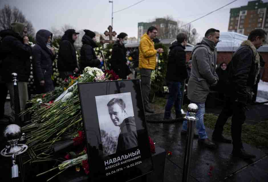 I russi con Navalny contro Putin e la sua guerra agli ucraini