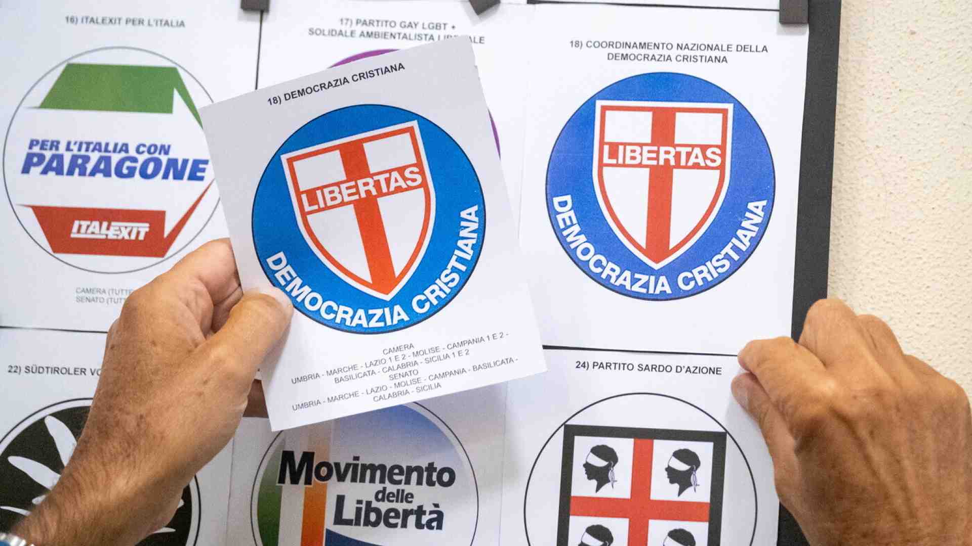 Immagine di Per fortuna i cattolici possono ancora votare con il naso turato. Di metter su casa da soli non è aria