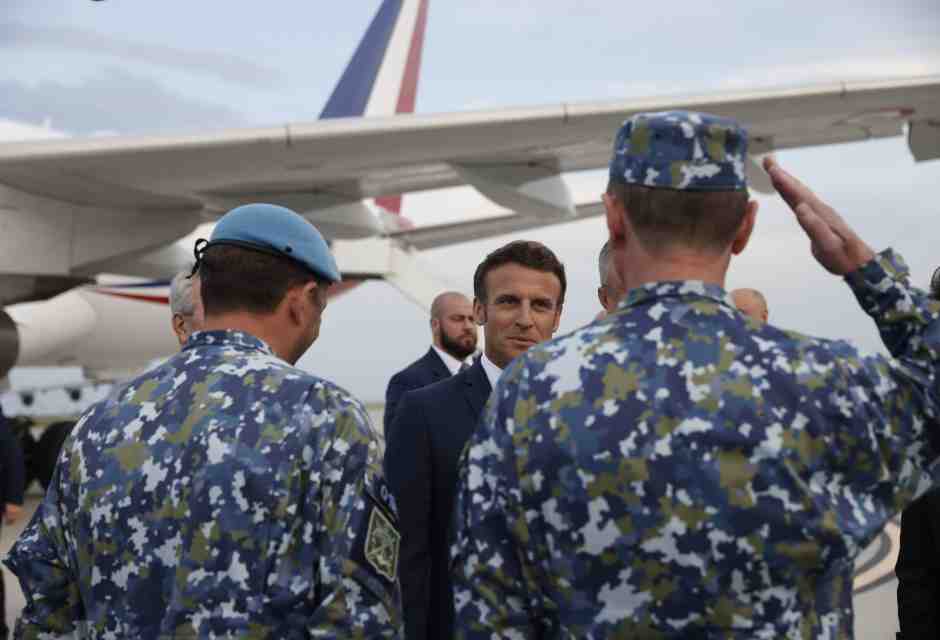 Macron pone il tema giusto, ma ora l’Ue mette linee rosse a sé stessa, non a Putin