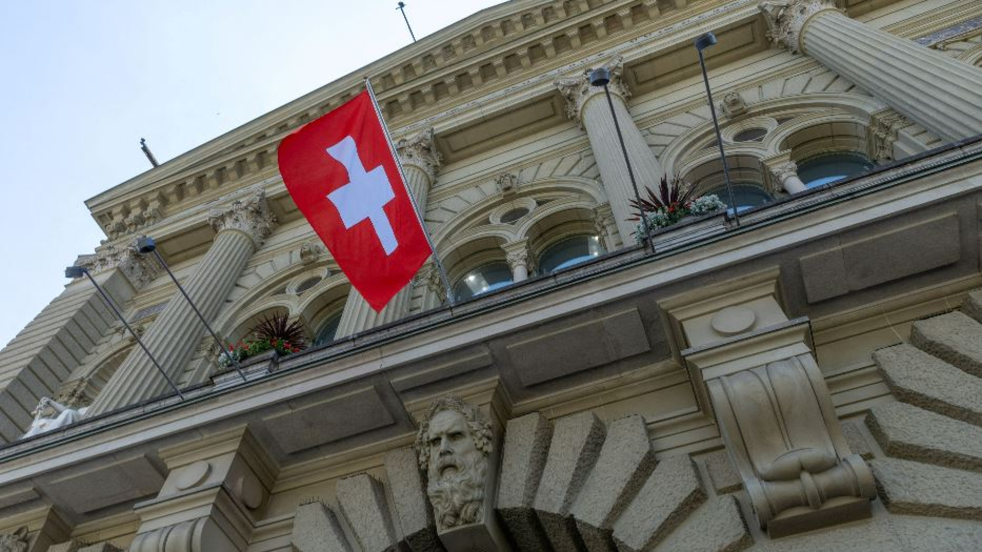 Immagine di Cosa insegna la Svizzera che vota per dare la 13esima ai pensionati
