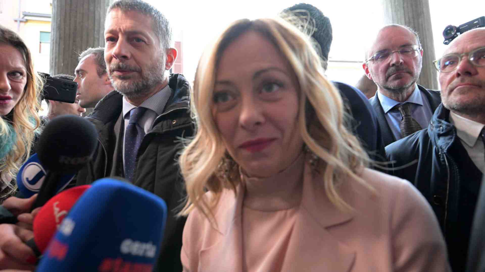 Immagine di Dossieraggio, Meloni: "Gravissime violazioni, la libertà di stampa non c'entra"