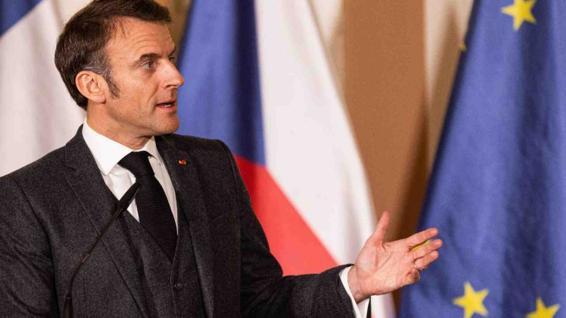 Immagine di Dopo la “libertà di abortire” il suicidio assistito? Macron non si ferma