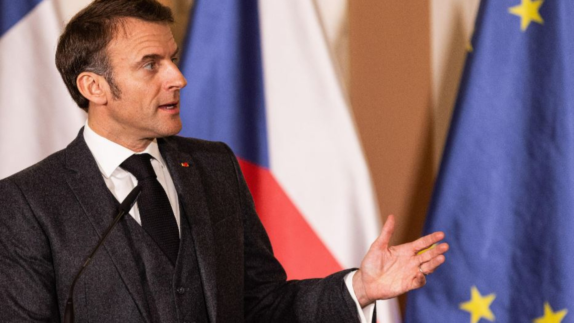 Immagine di Dopo la “libertà di abortire” il suicidio assistito? Macron non si ferma