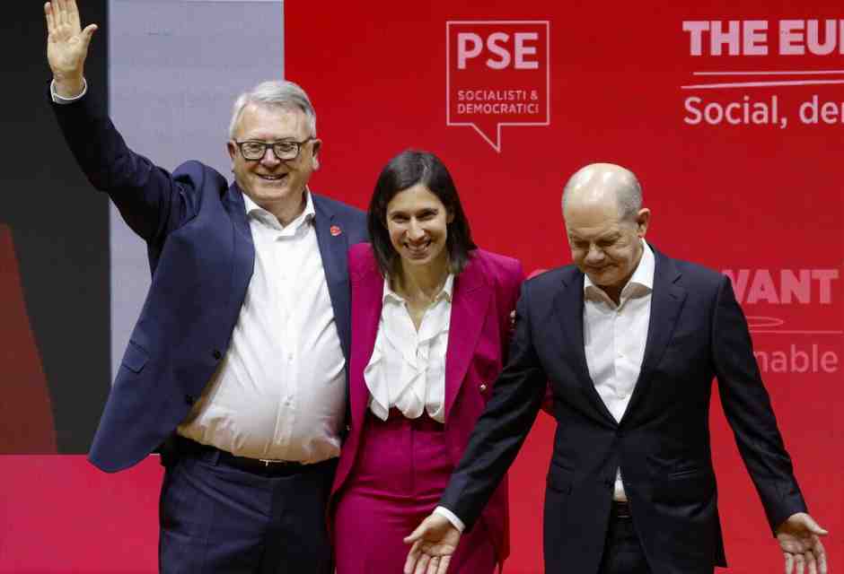 Nicolas Schmit con Elly Schlein e Olaf Scholz - foto Ansa