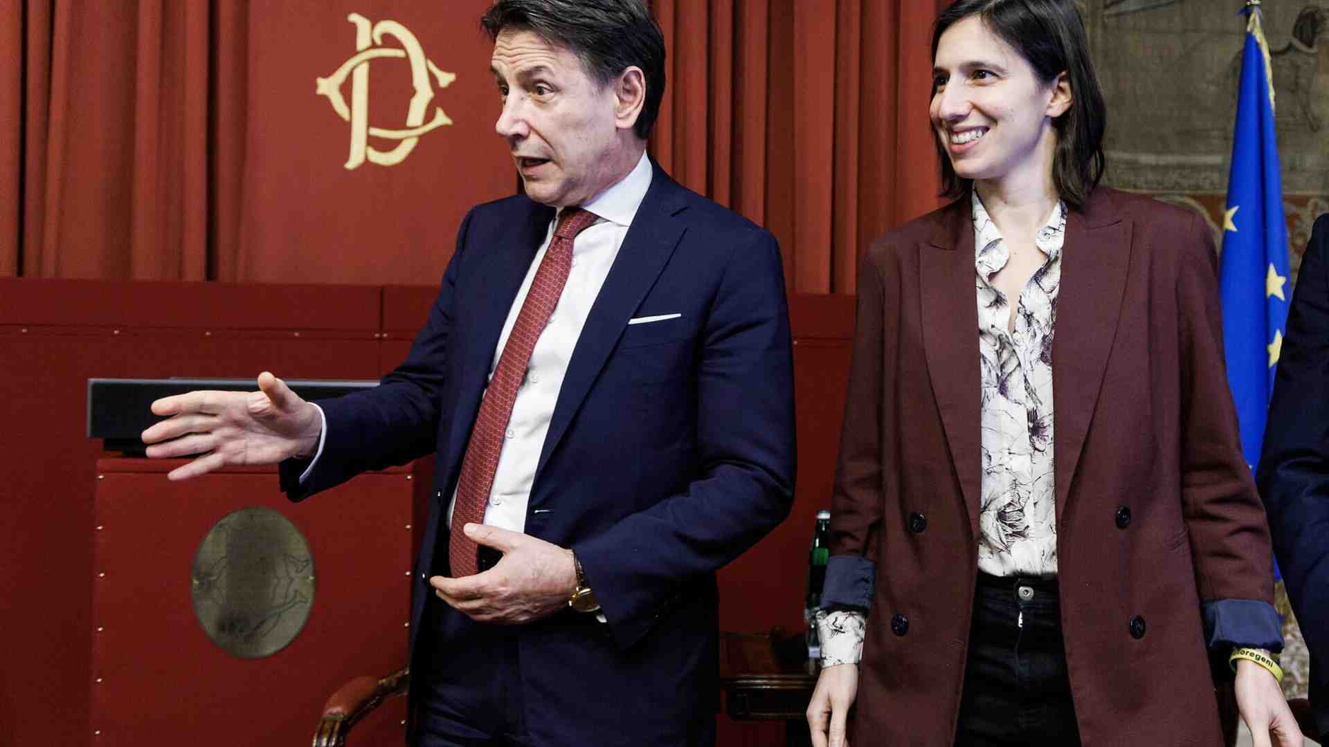 Immagine di Tra Conte e Schlein (non) c'è Speranza. In Basilicata il Pd è pronto a seguire il M5s
