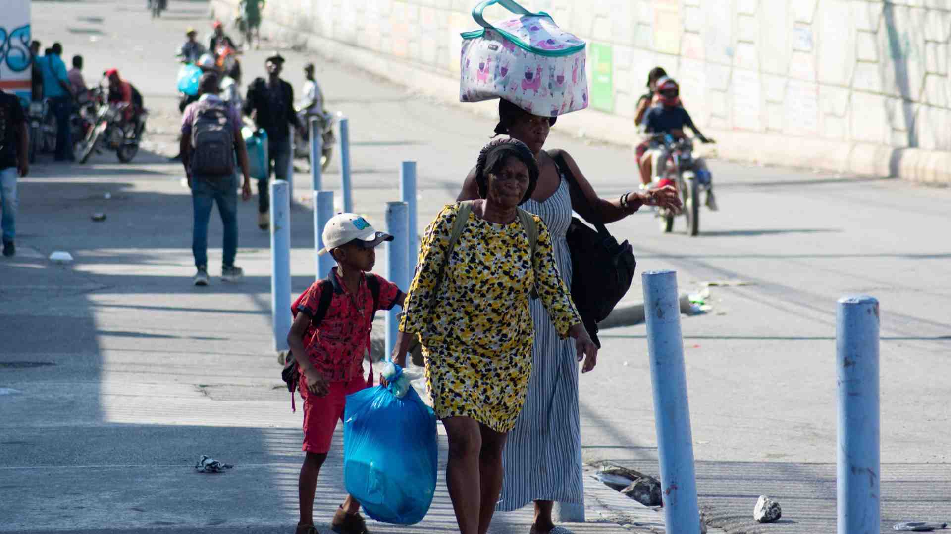 Immagine di Le bande criminali governano Haiti. Impedito il ritorno del premier Henry