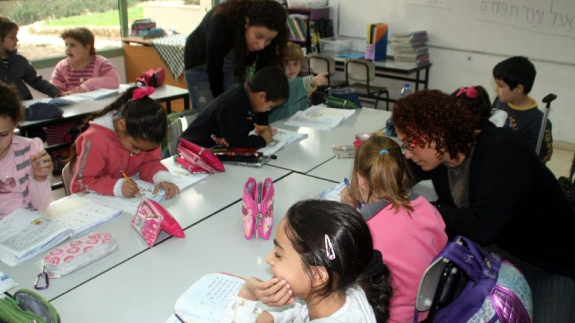 Immagine di Bambini ebrei e palestinesi insieme: un progetto per la convivenza