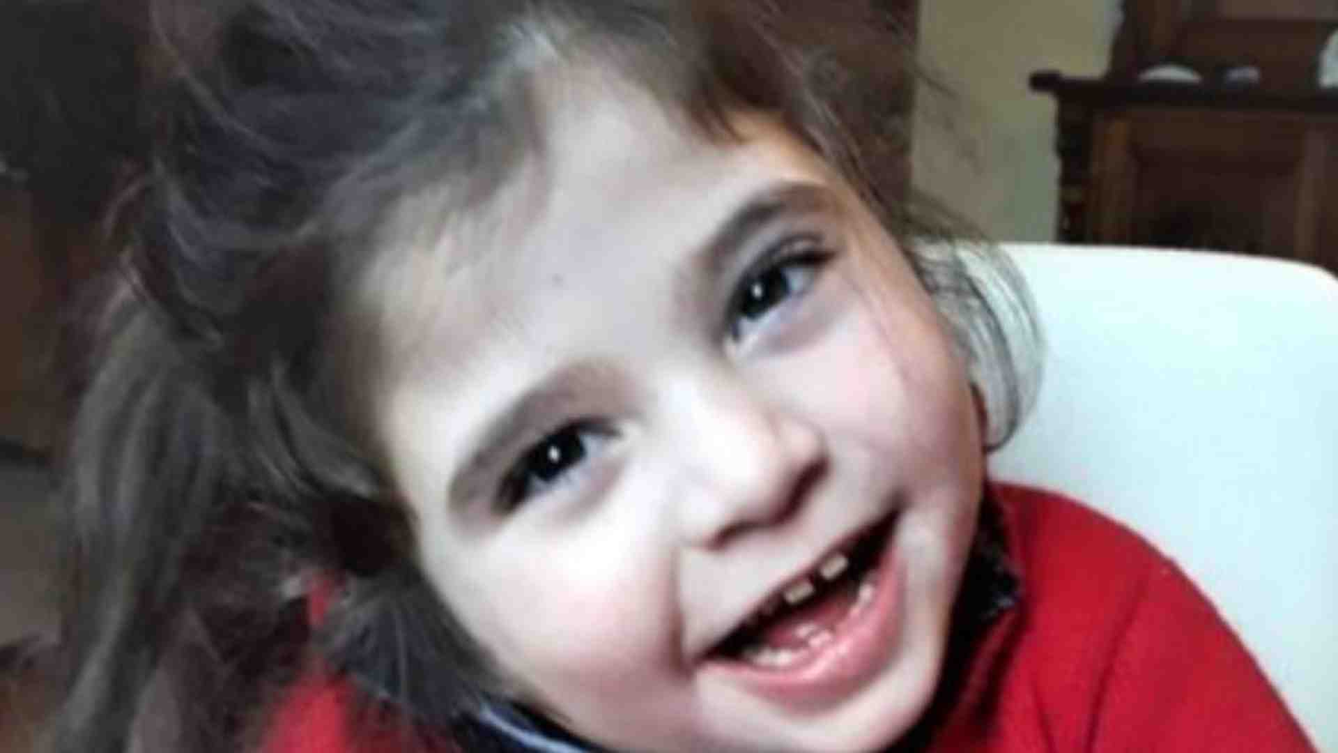 Immagine di Margherita, la sindrome di Rett e due genitori che aiutano le altre famiglie