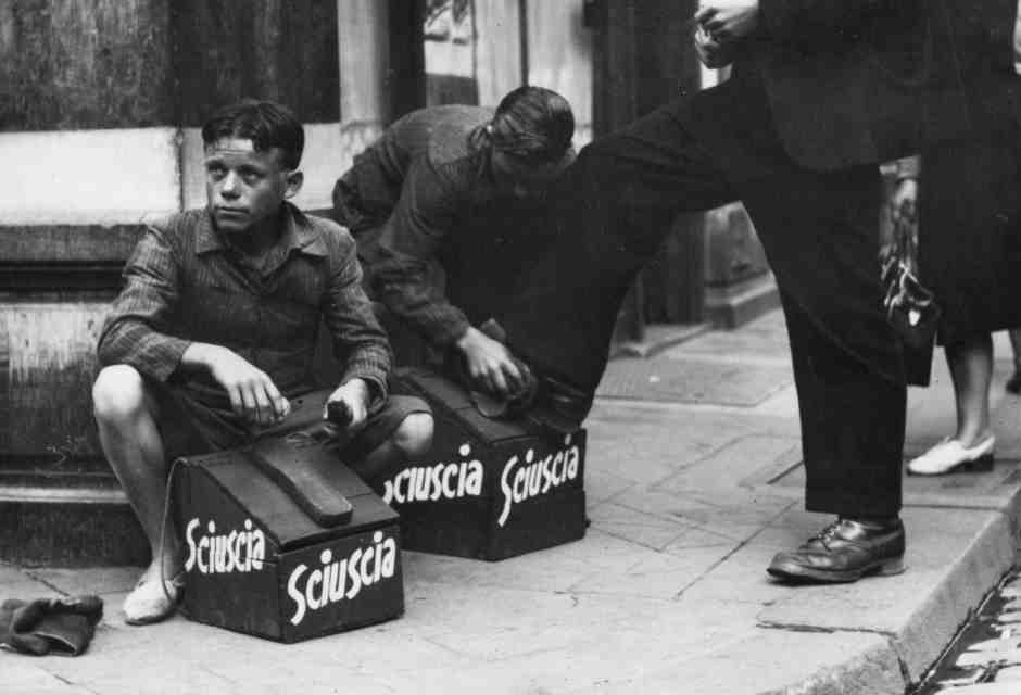 &ldquo;Sciusci&agrave;&rdquo; di Vittorio De Sica &egrave; stata la prima pellicola italiana a vincere l&rsquo;Oscar per il miglior film straniero&nbsp;<br />