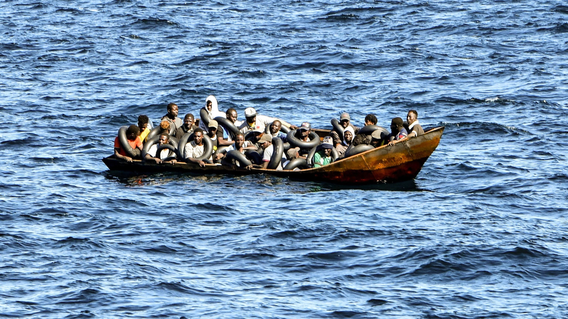 Immagine di Un altro naufragio al largo della Libia, almeno 10 le vittime
