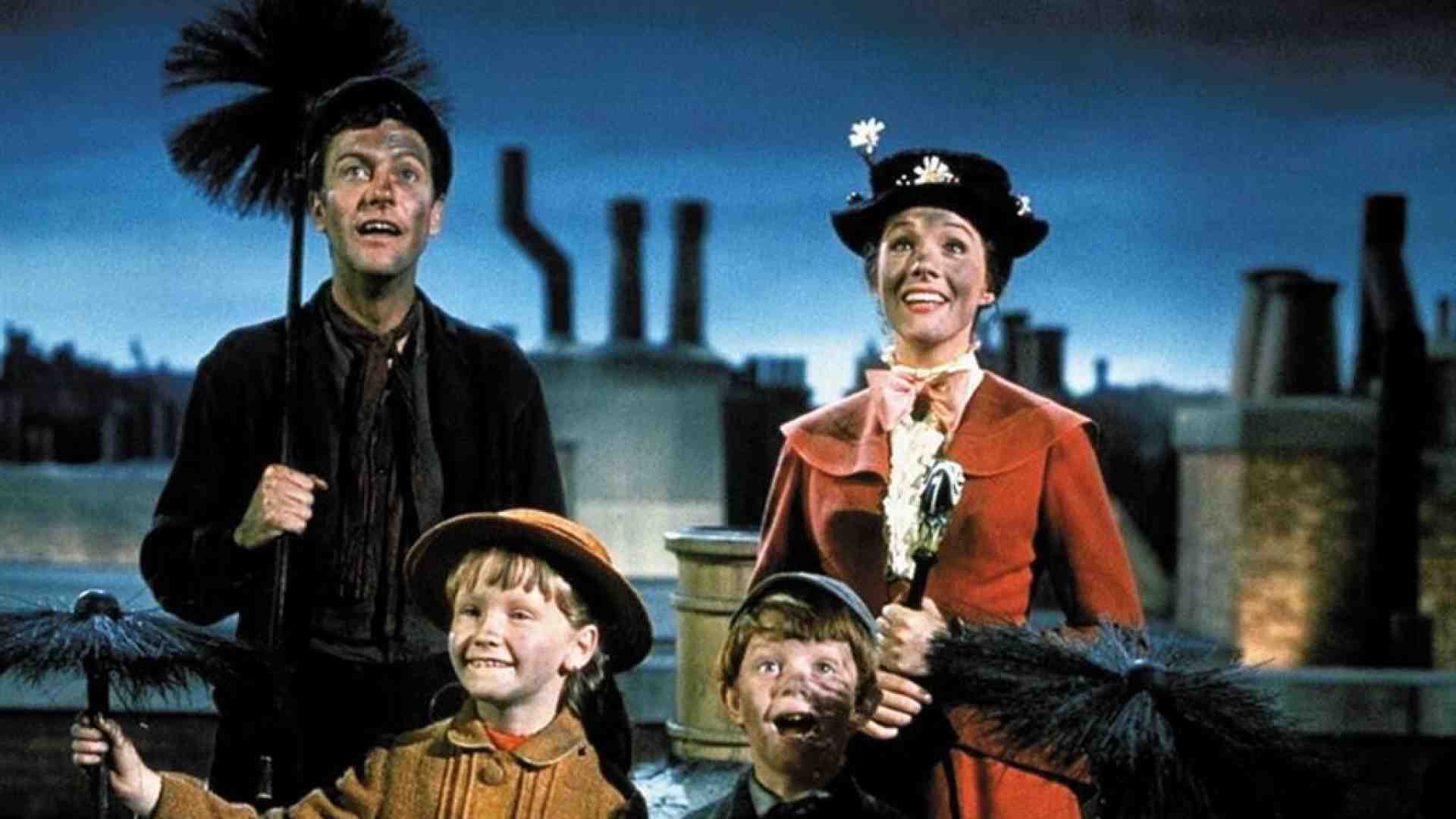 Immagine di Mary Poppins no: la frusta moralista colpisce anche la tata volante