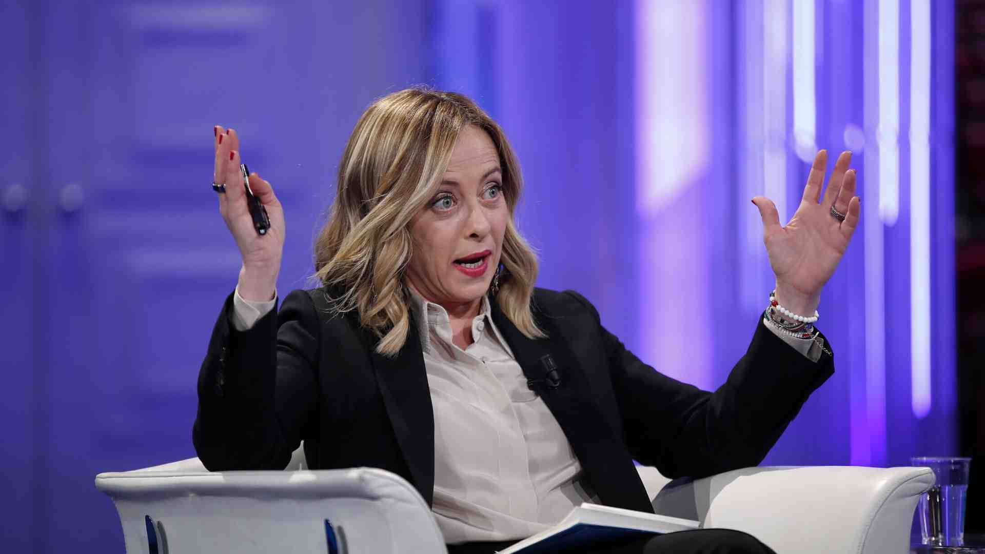 Immagine di Nuova war room: Meloni cambia il governo
