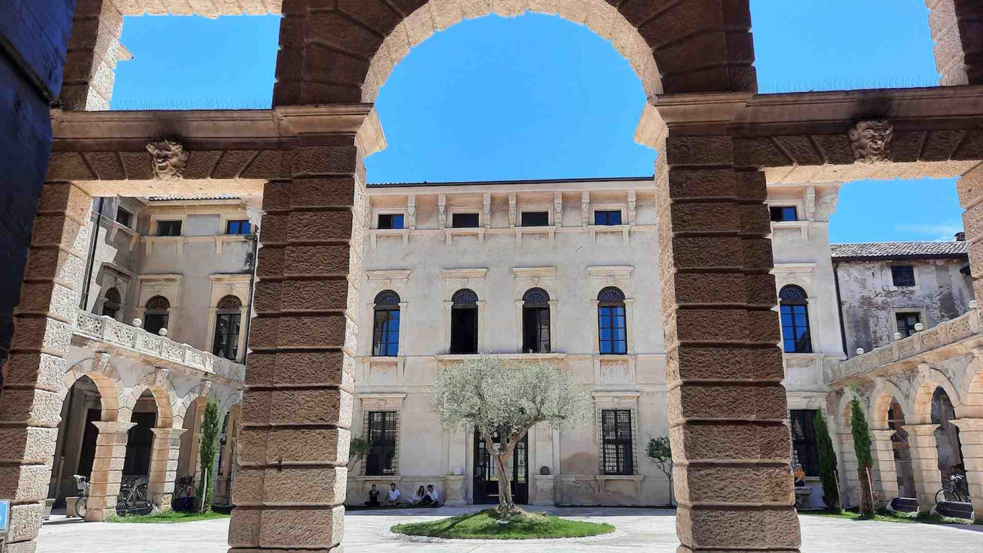 Immagine di Cinque incontri pubblici con i protagonisti del design contemporaneo