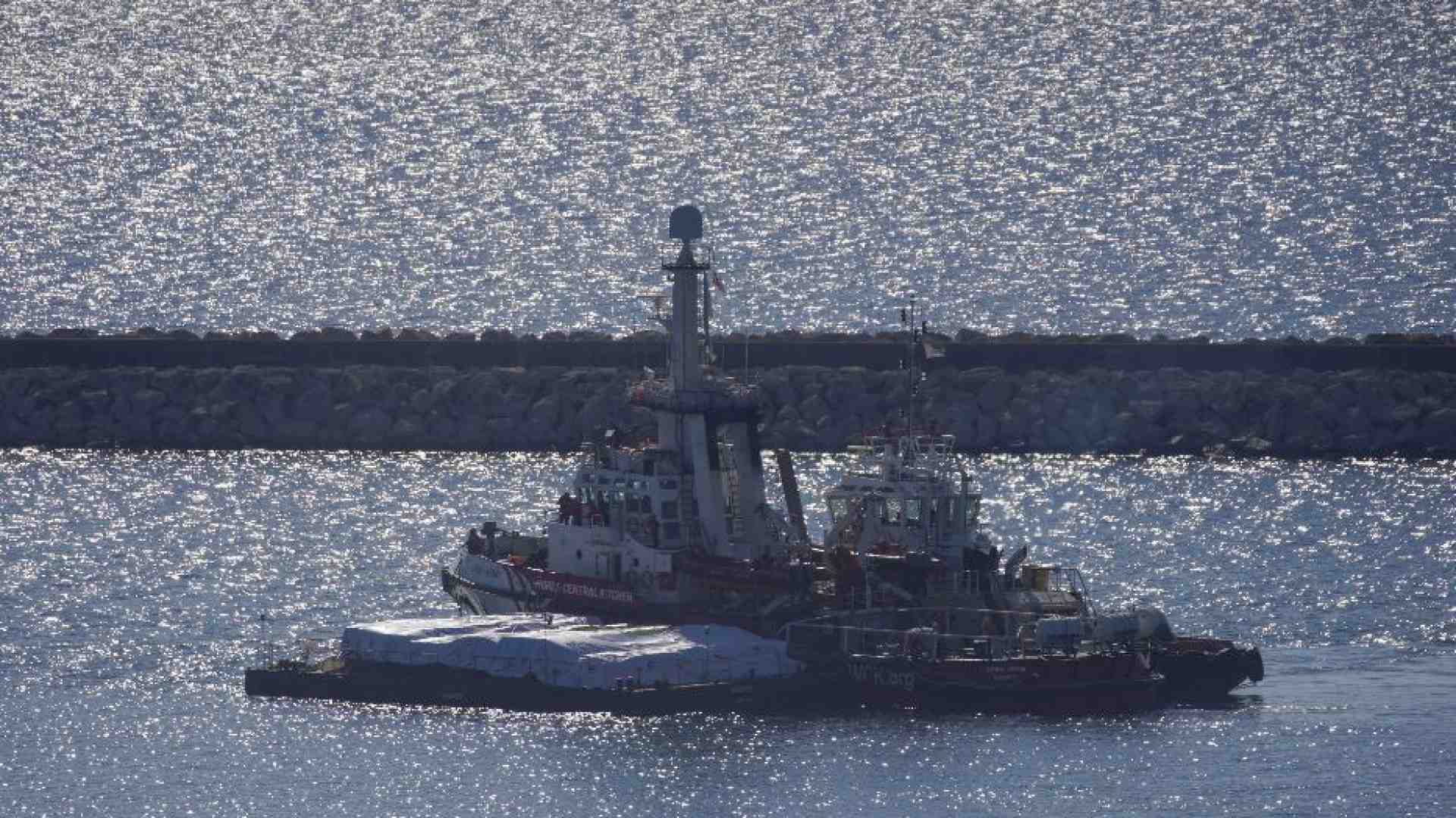 Immagine di Open Arms naviga verso Gaza. Si apre il corridoio umanitario di Cipro