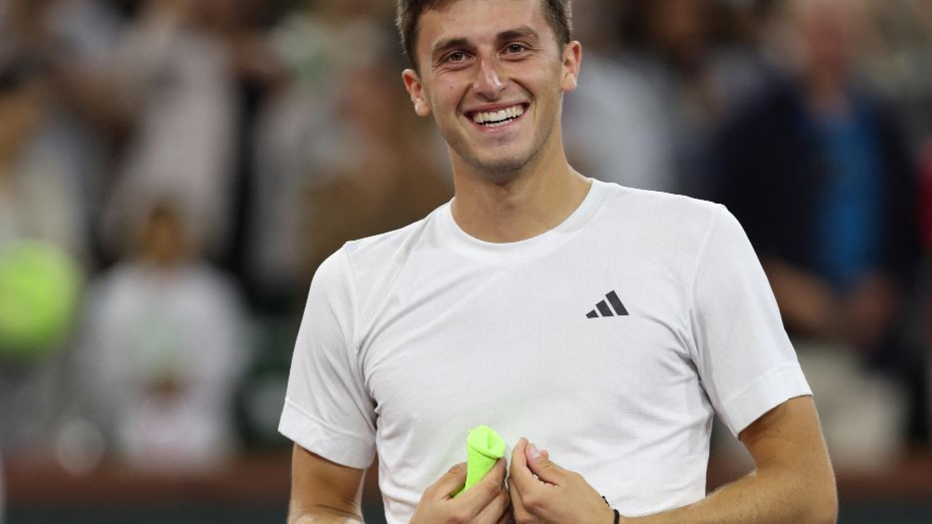 Immagine di Il trionfo a sorpresa su Djokovic e il modello Sinner: chi è Luca Nardi