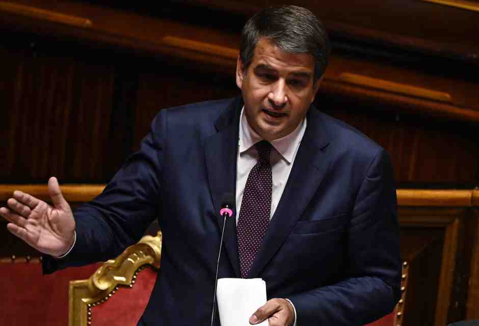 Il ministro Raffaele Fitto (Ansa)